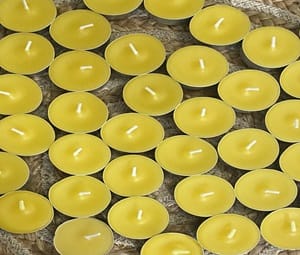 25 Beeswax Tealight Candles